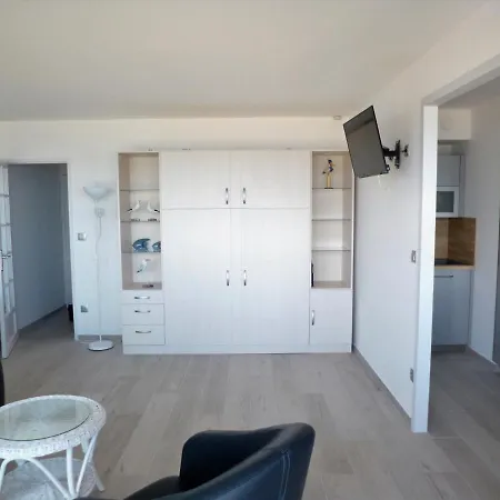 Arcachon: Studio rénové, terrasse avec vue, accès plage, parking sécurisé - FR-1-420-11 *