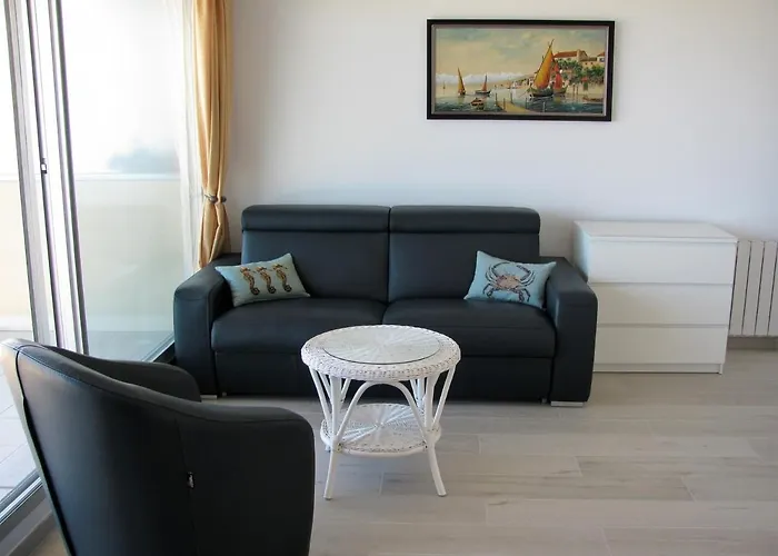 Arcachon: Renove, Terrasse Avec Vue, Acces Plage, Parking Securise - Fr-1-420-11 Lägenhet Arcachon